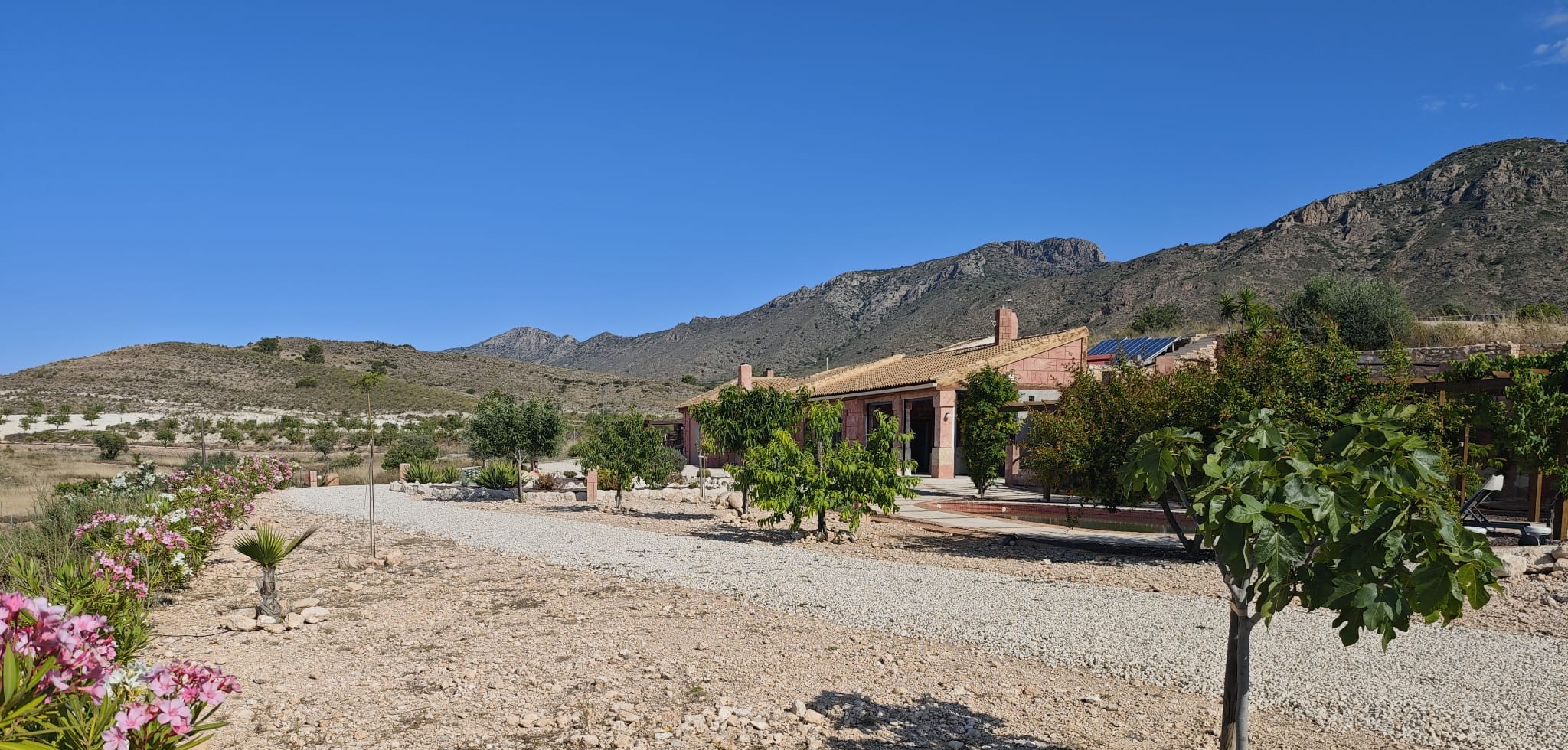 Exterior view of Casa Mirador Hondón